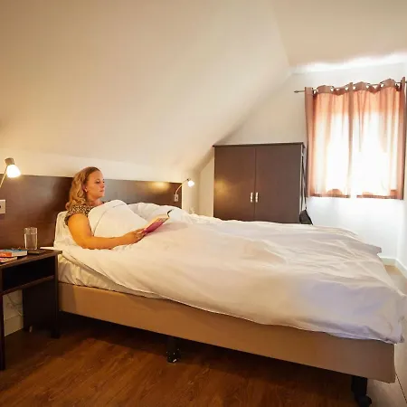 Villa Nice With Sauna And Bubble Bath In Limburg