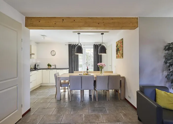 In Limburg With Private Sauna Vila *